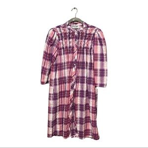 Coffee Coat by Saybury Vintage Pearl Snap House Coat Purple Pink Plaid Large